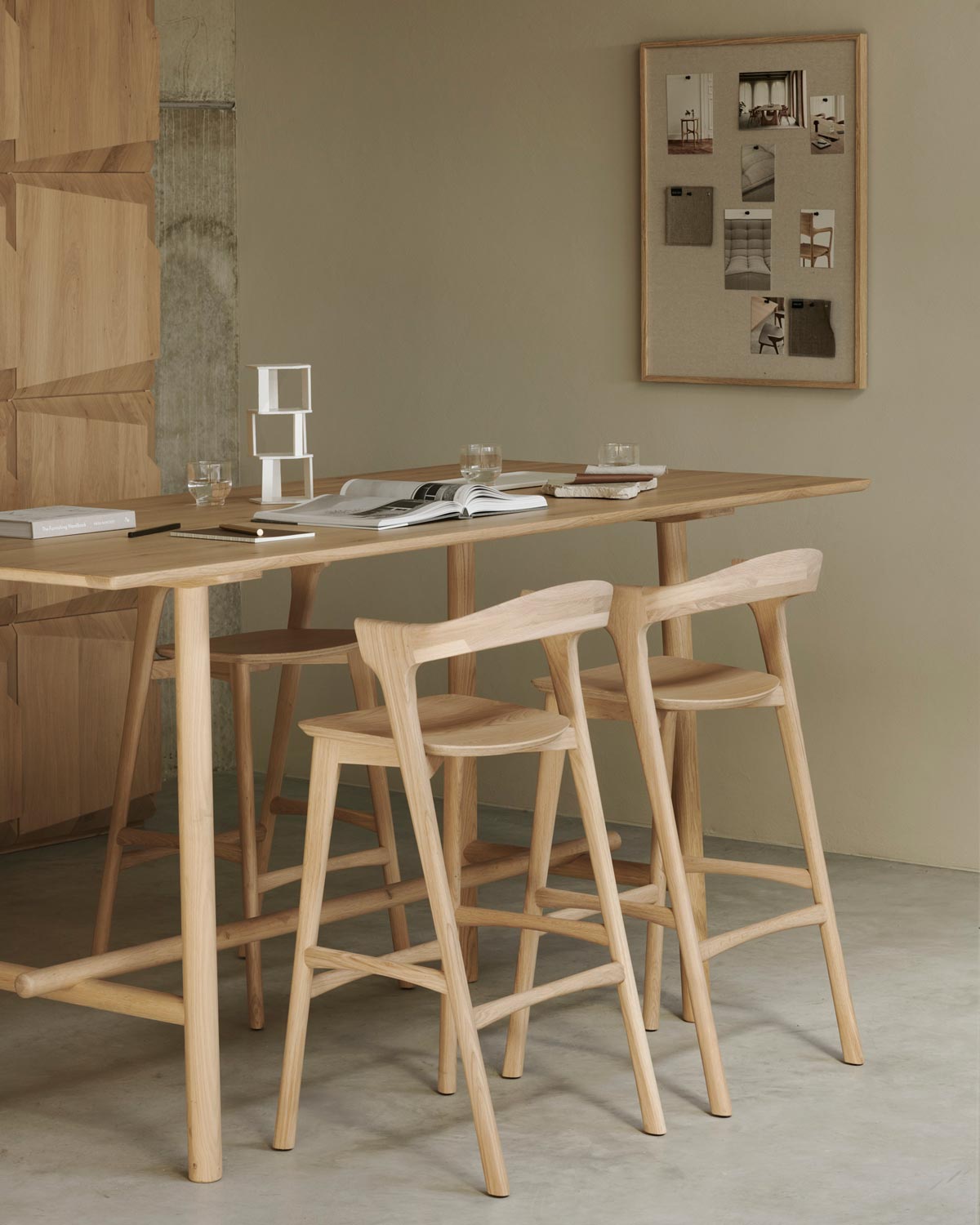Bok barstool by Ethnicraft