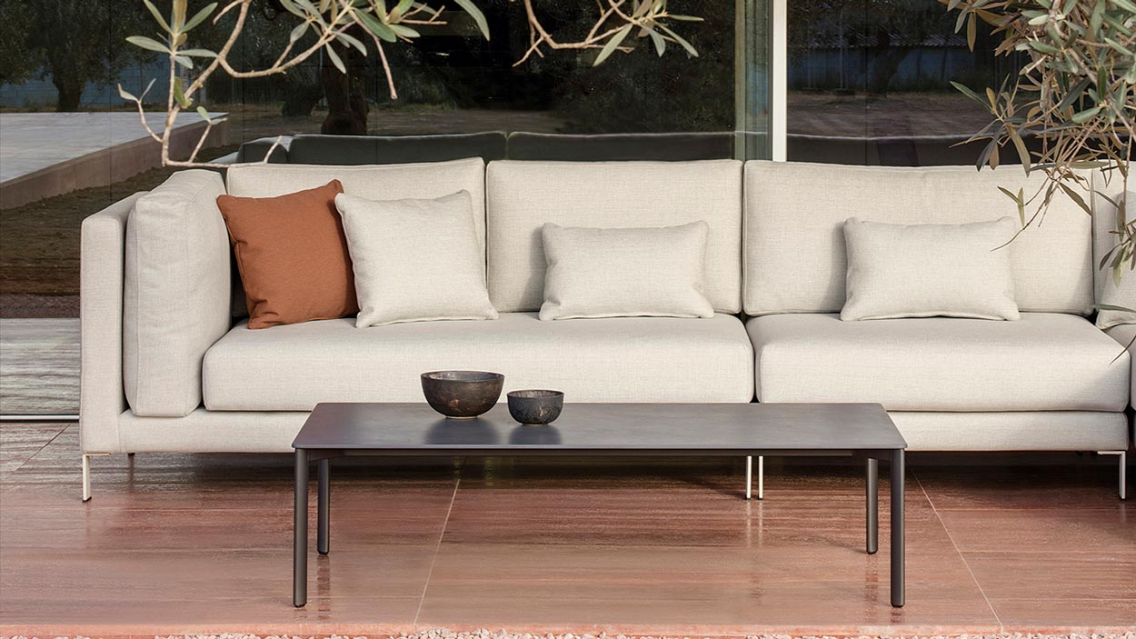 Bare Exterior Coffee Table by Expormim