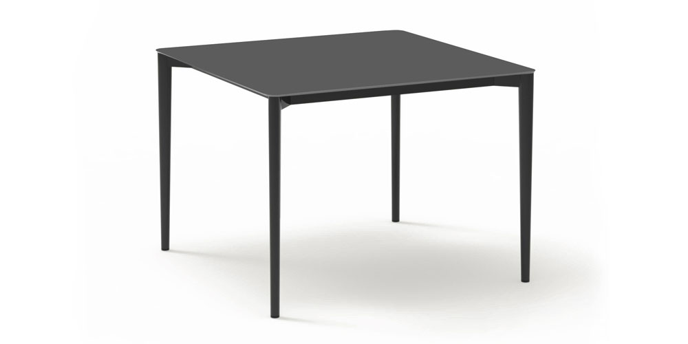 Nude Exterior Dining Table by Expormim