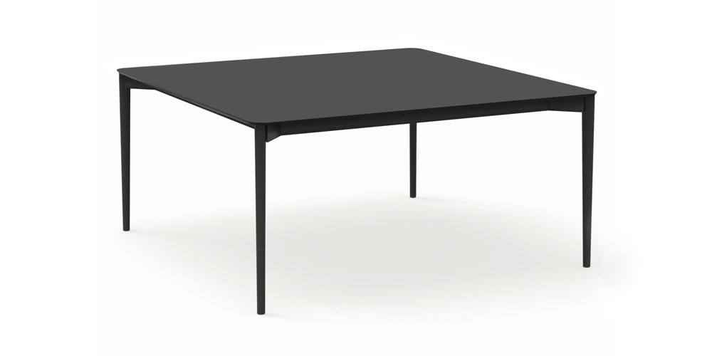 Nude Exterior Dining Table by Expormim