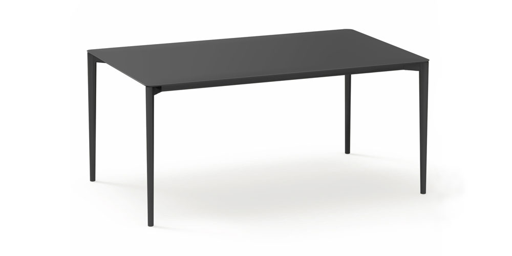 Nude Exterior Dining Table by Expormim