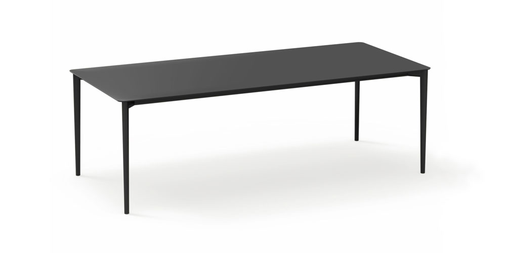 Nude Exterior Dining Table by Expormim