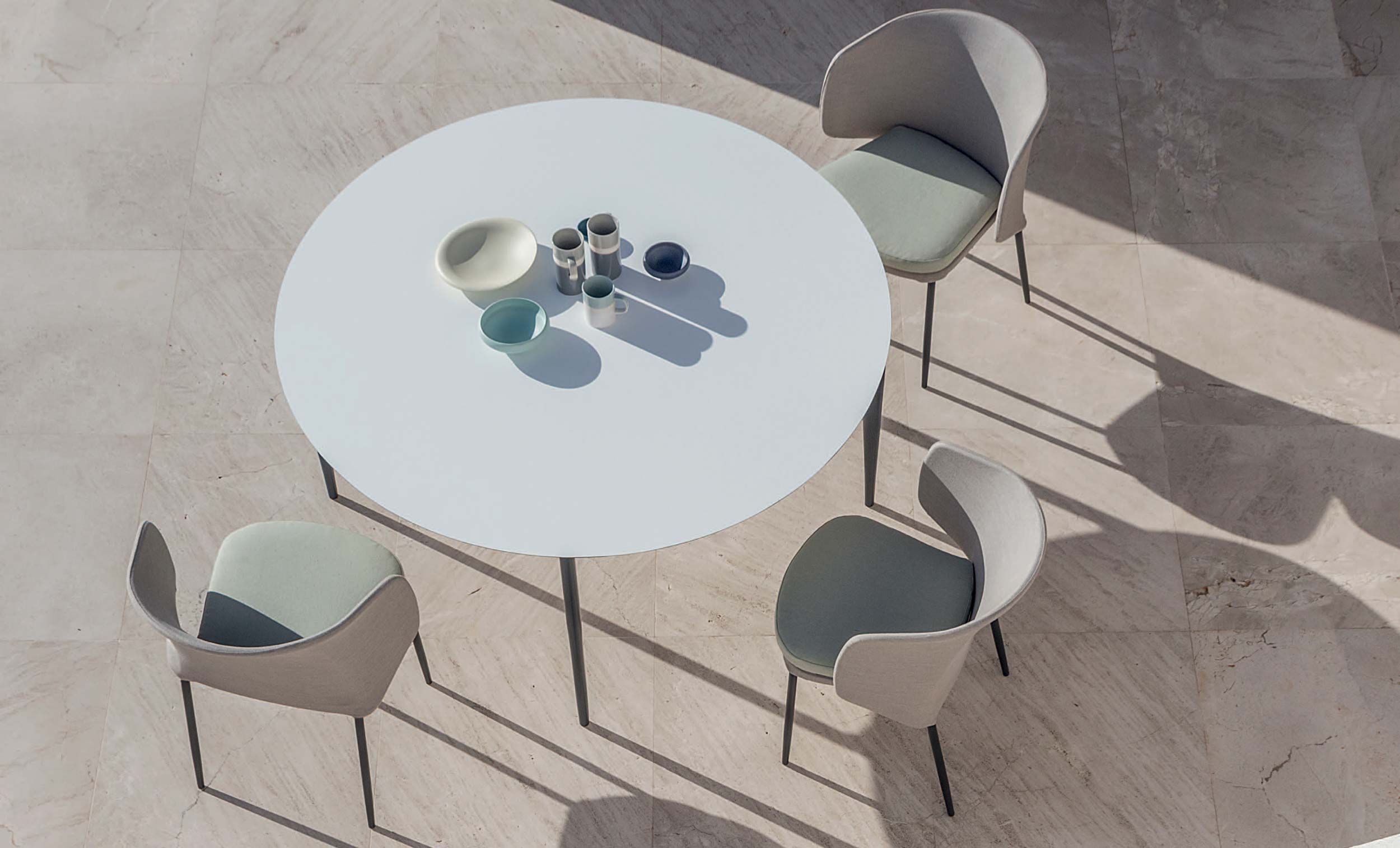 Nude Exterior Dining Table by Expormim