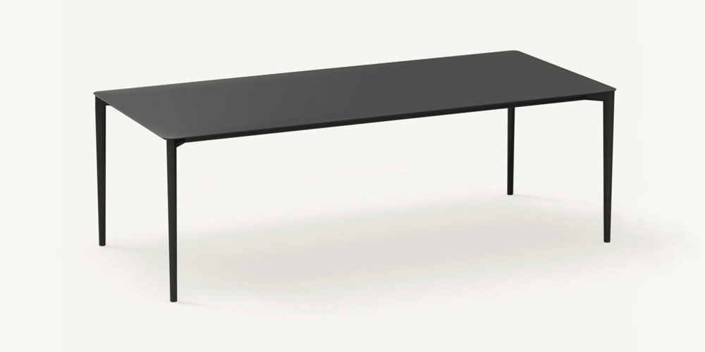 Nude Exterior Dining Table by Expormim