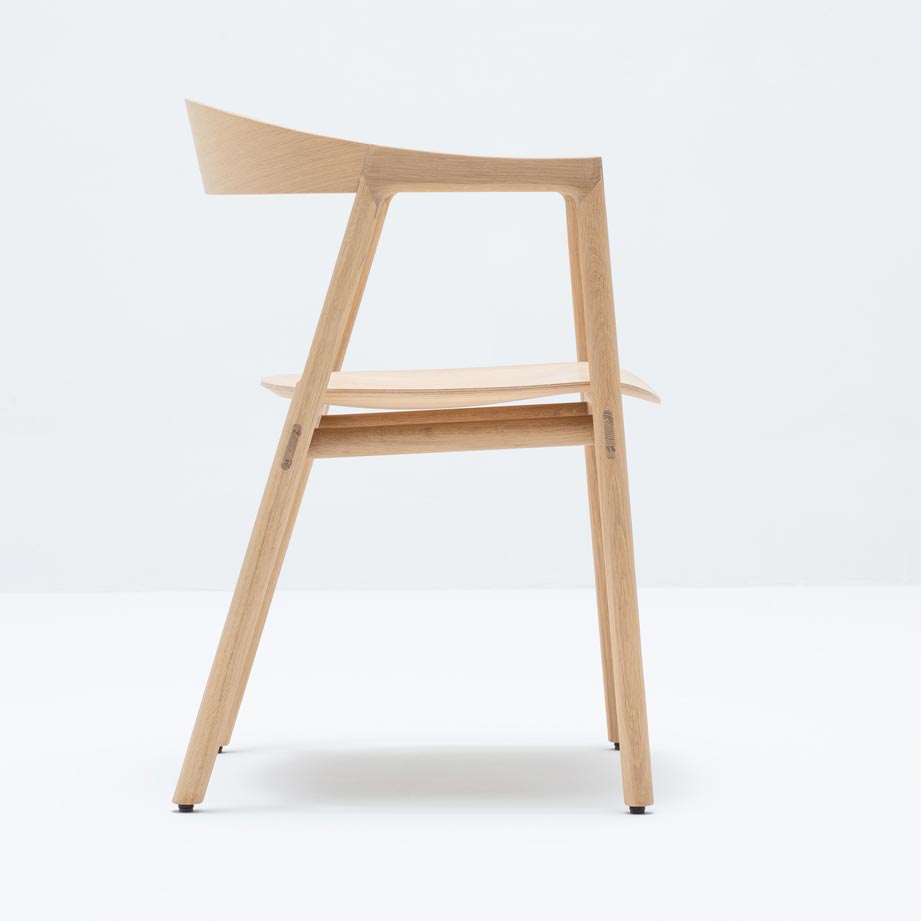 Muna dining chair by Treku