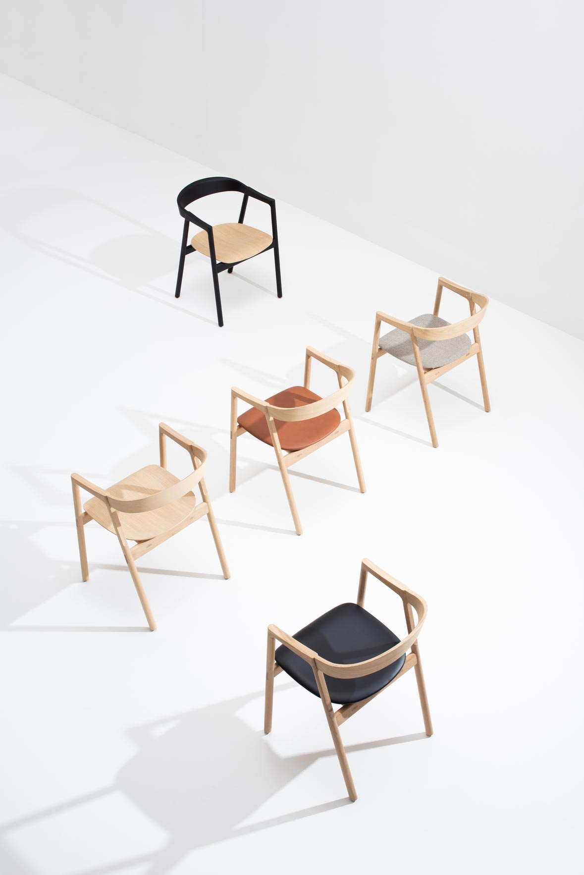 Muna dining chair by Treku