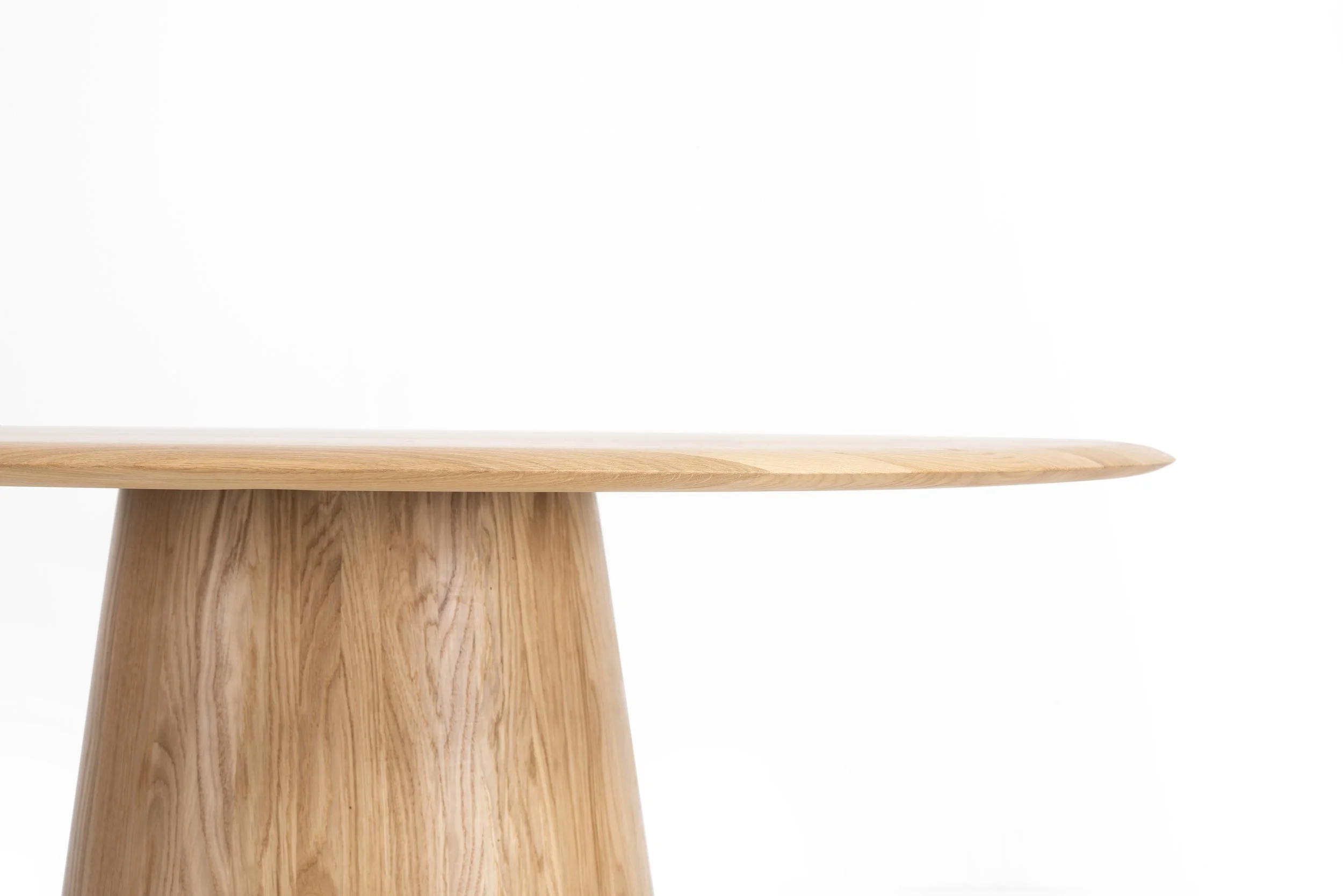 Mushroom Dining table by Gazzda
