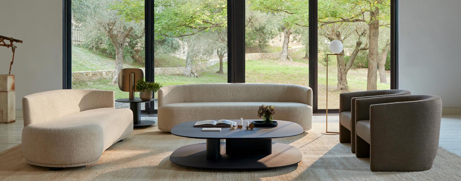 Flow Sofa by Joquer