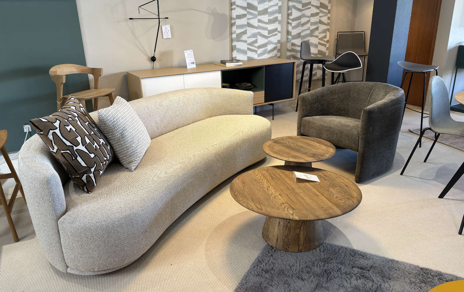 Flow Sofa by Joquer
