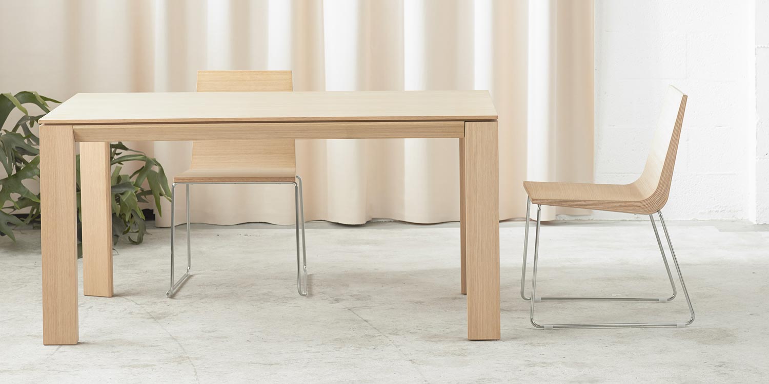 Iru Dining Table by Ondarreta