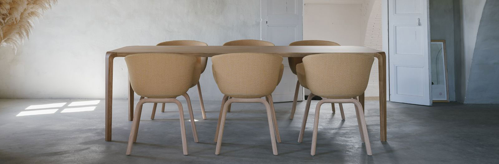 Silu Dining Table by Ondarreta