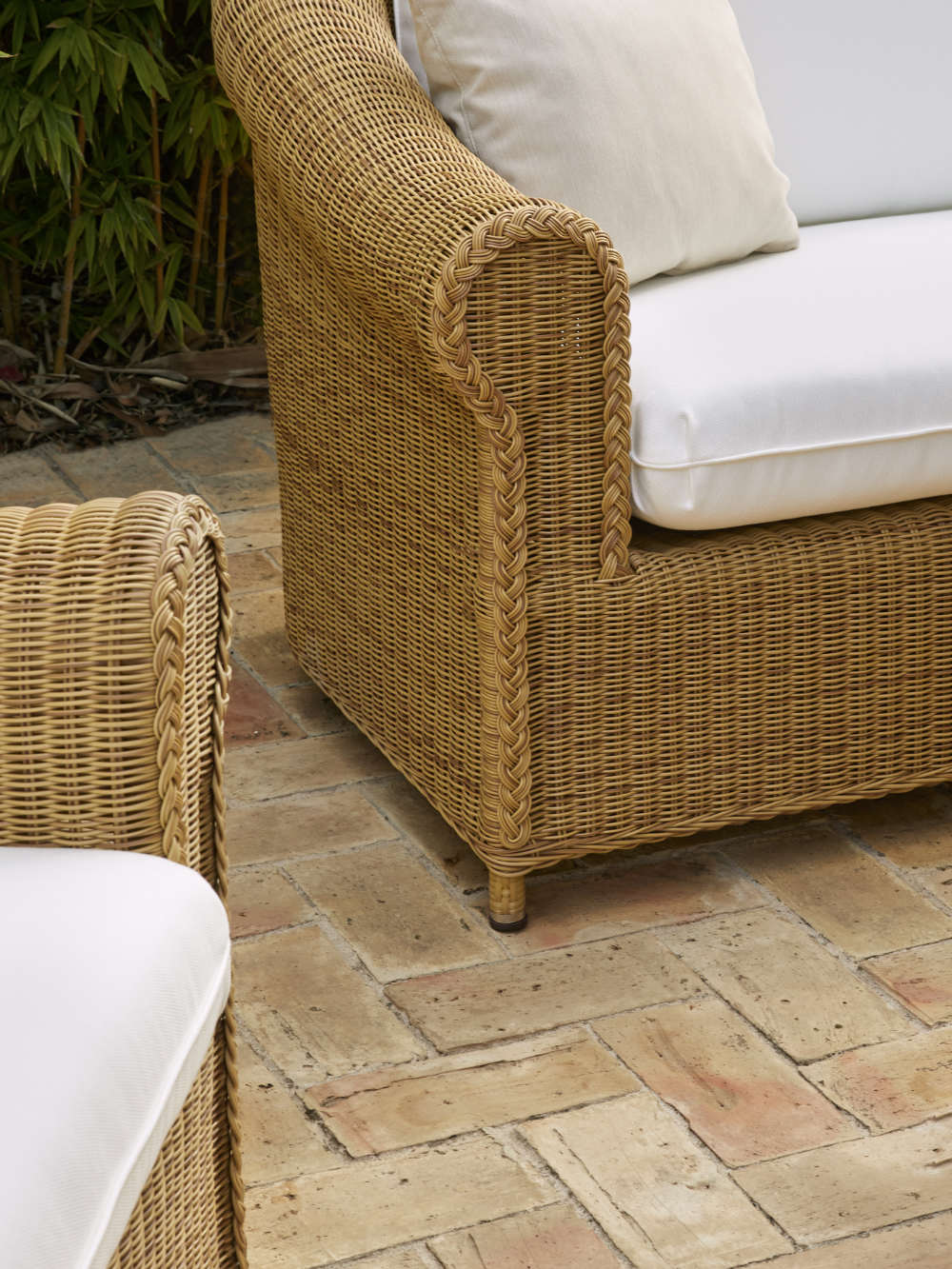 Brumus Exterior Furniture