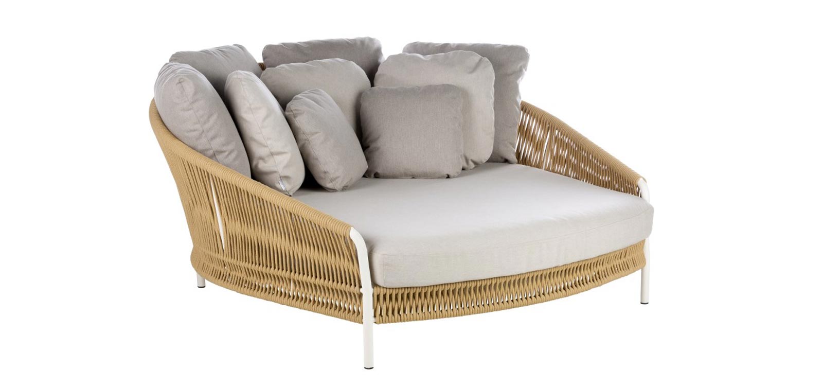 Weave Day Bed at Casa e Jardim