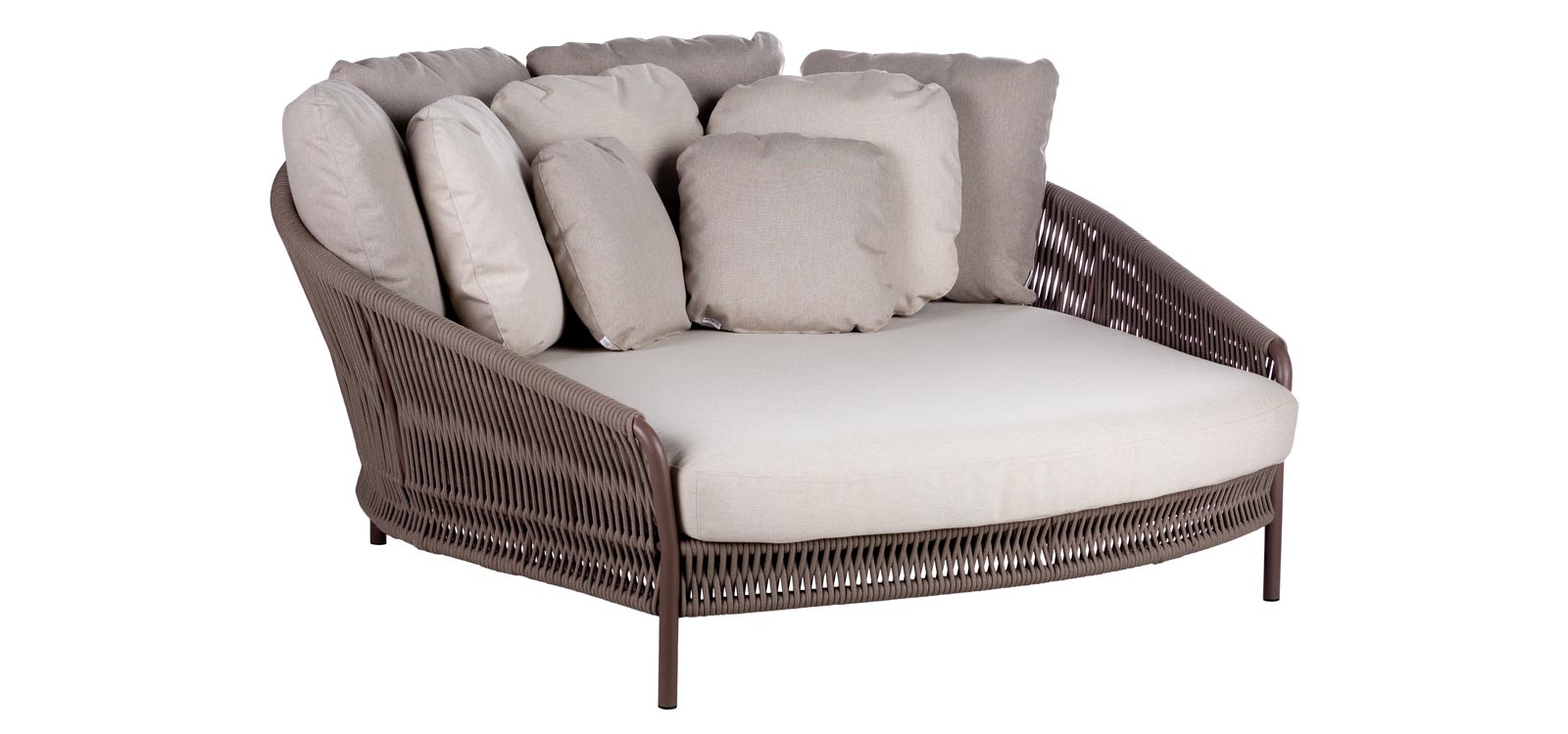 Weave Day Bed at Casa e Jardim