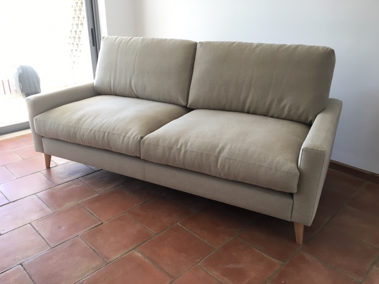 Zow Sofa with wood legs