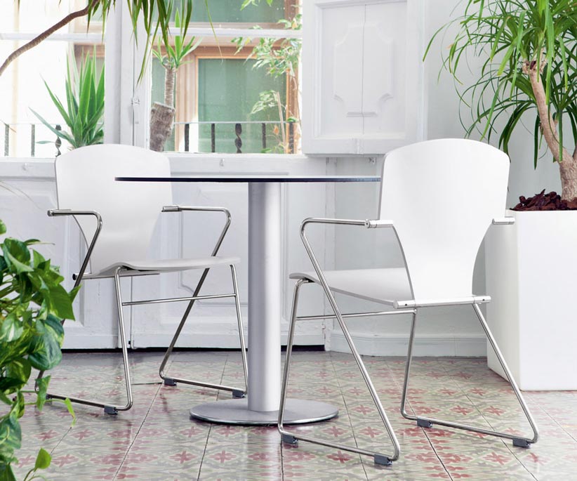 Egoa Dining Chair by Stua