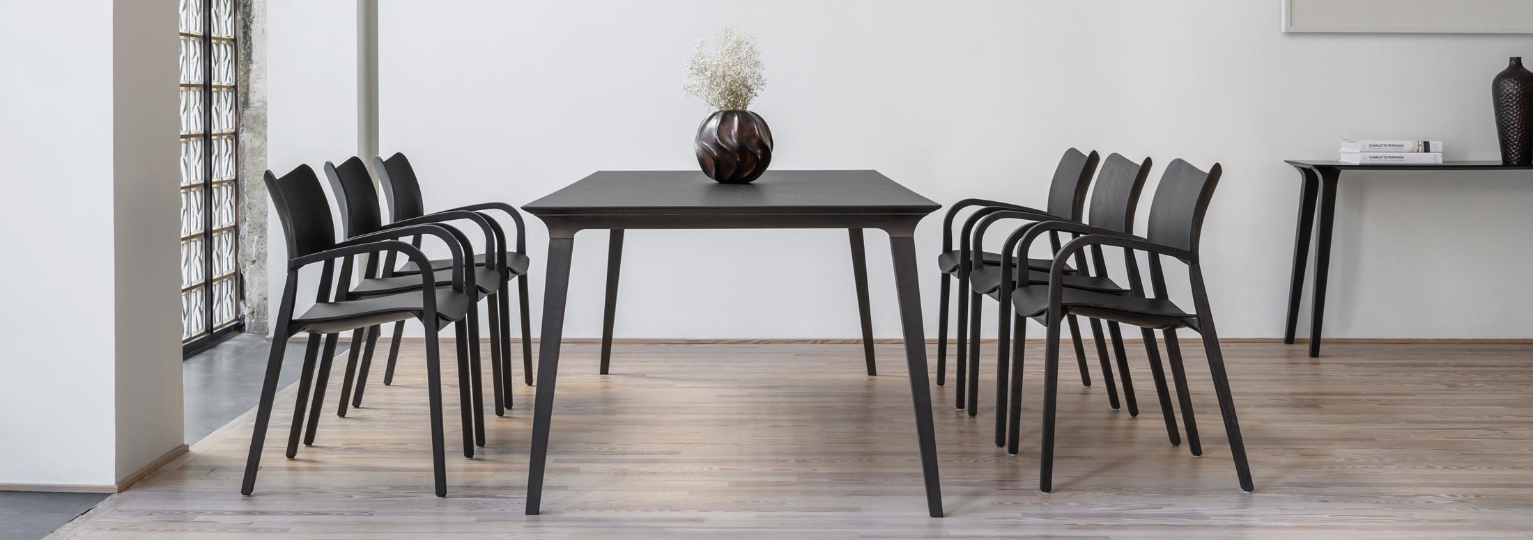 Lau Dining Table by Stua