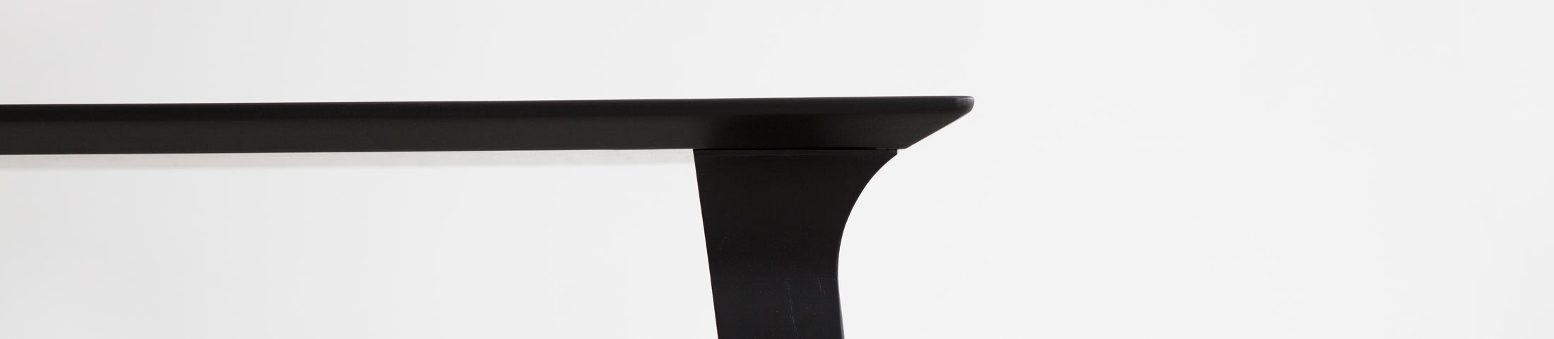 Lau Dining Table by Stua