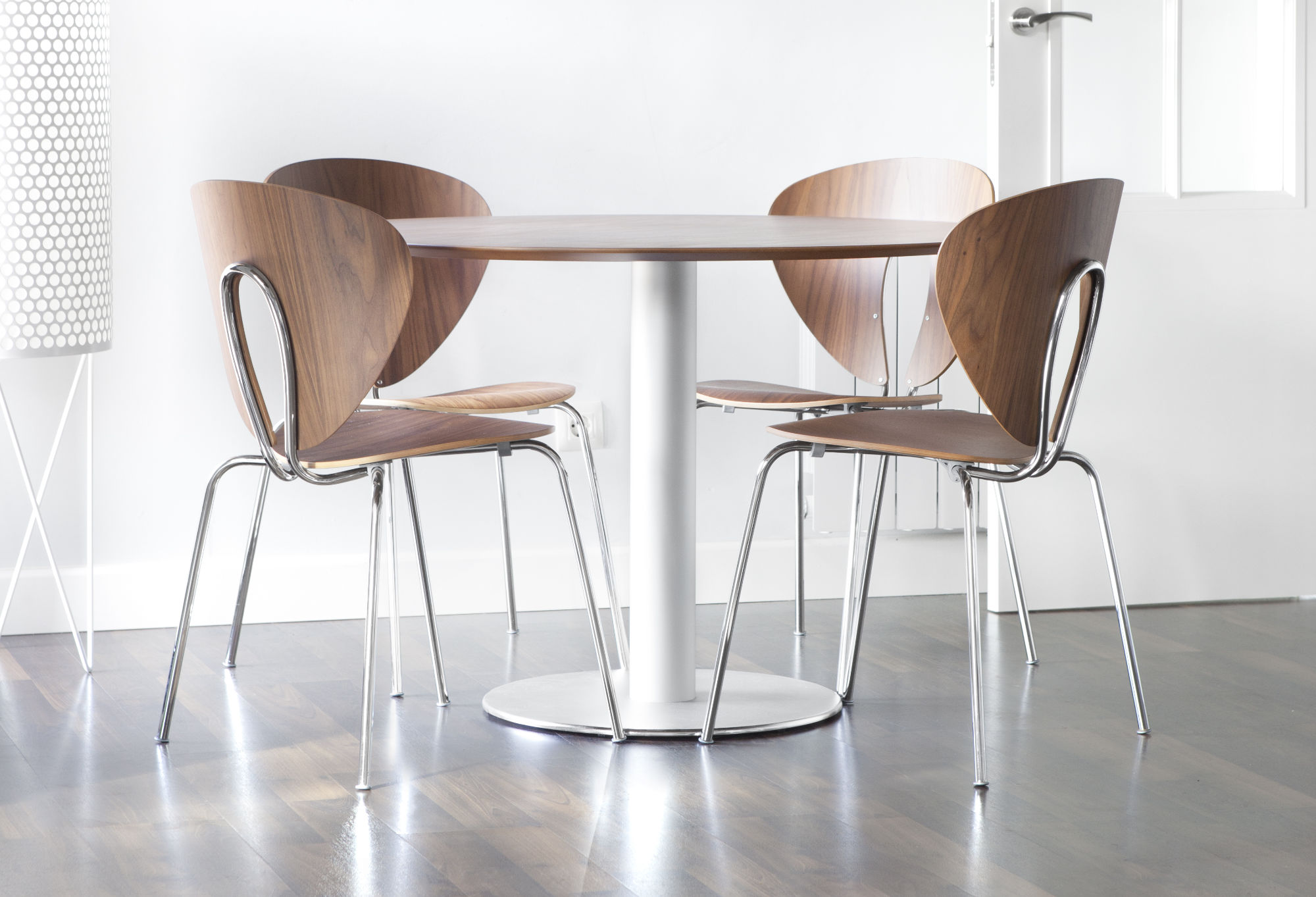 Zero Dining Table by Stua