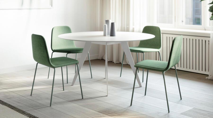 Aise Dining Table by Treku at Casa e Jardim