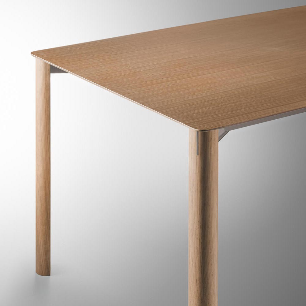 Laga Dining table by Treku