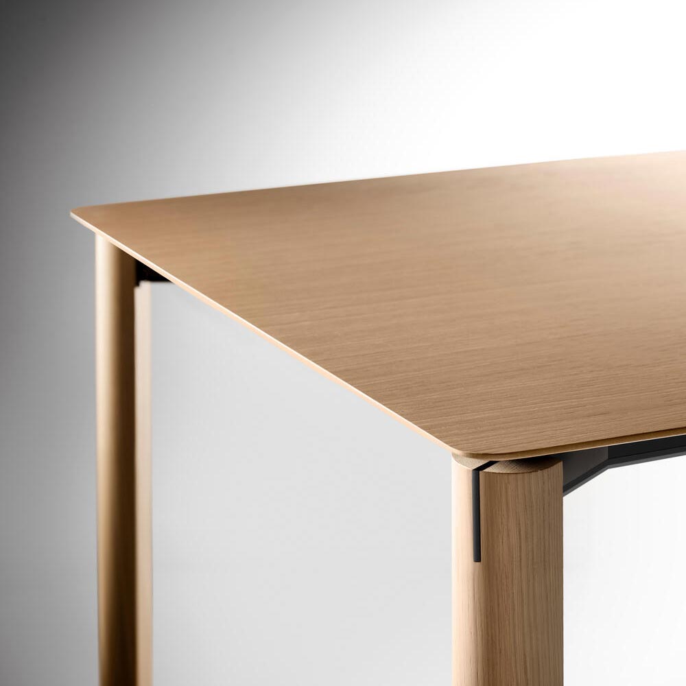 Laga Dining table by Treku